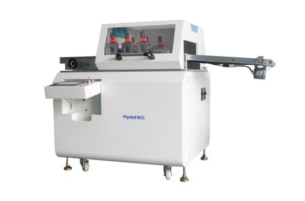 LED燈具制造行業(yè)多組刀pcb分板機解決方案